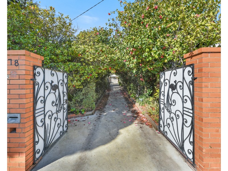 78 View Street, Clayton VIC 3168