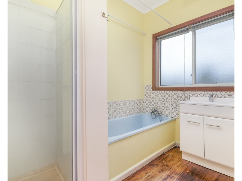 8 Sydney Street, Clayton South VIC 3169