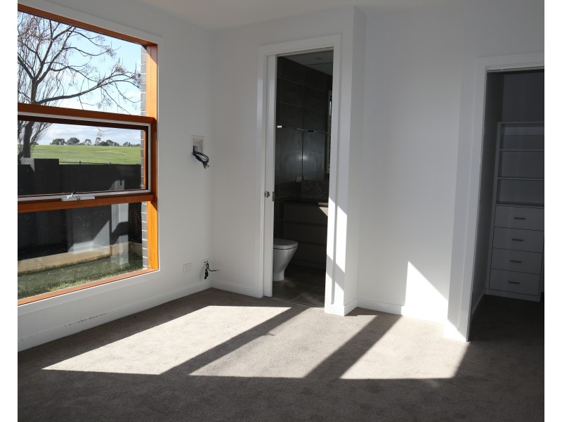 250 Spring Road, Dingley Village VIC 3172