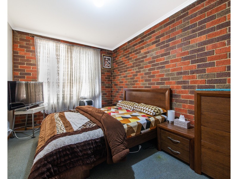 63a Springs Road, Clayton South VIC 3169