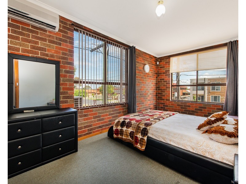 63a Springs Road, Clayton South VIC 3169