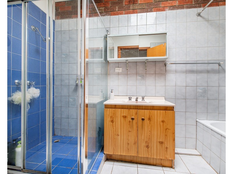 63a Springs Road, Clayton South VIC 3169