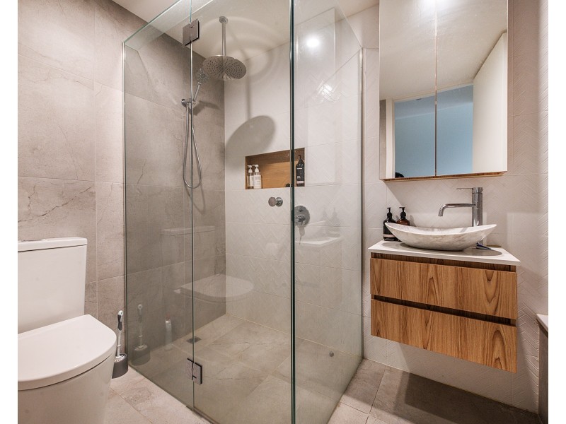 1/3 Claire Street, Mckinnon VIC 3204