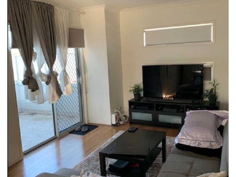 2/11  Osborne Avenue, Springvale VIC 3171