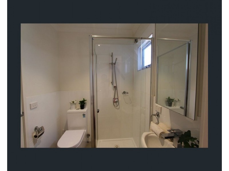 2/11  Osborne Avenue, Springvale VIC 3171