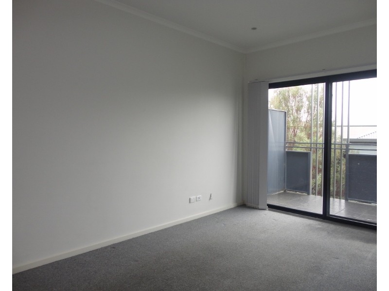 14/1 Eucalyptus Mews, Notting Hill VIC 3168