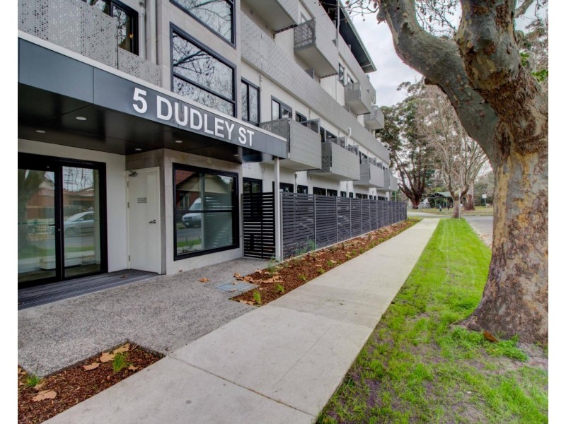 221/5 Dudley Street, Caulfield East VIC 3145