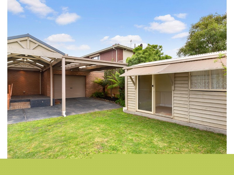 43 Tarago Crescent, Clayton South VIC 3169