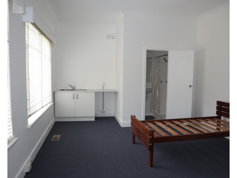 G09/2015 Dandenong Road, Clayton VIC 3168