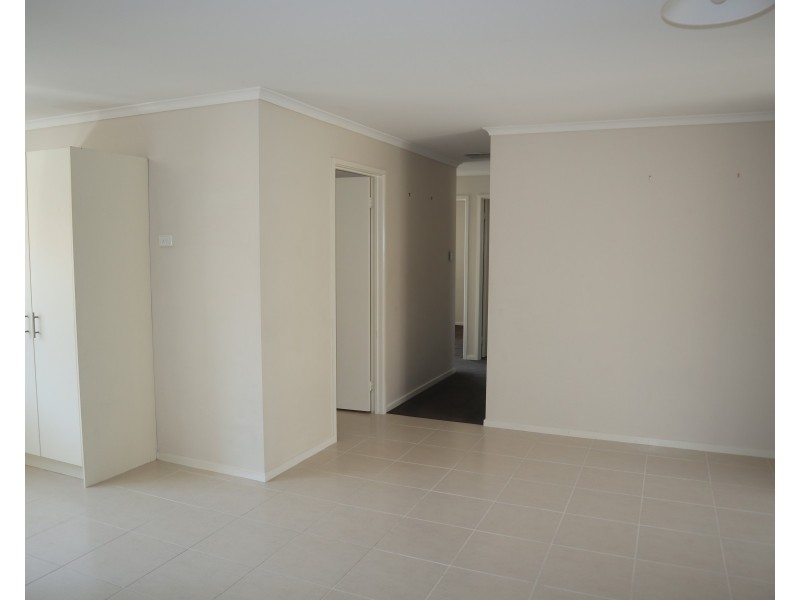 21 Domino Way, Hampton Park VIC 3976