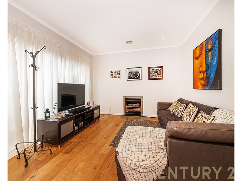 8 Augusta Square, Heatherton VIC 3202