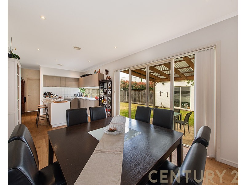 8 Augusta Square, Heatherton VIC 3202