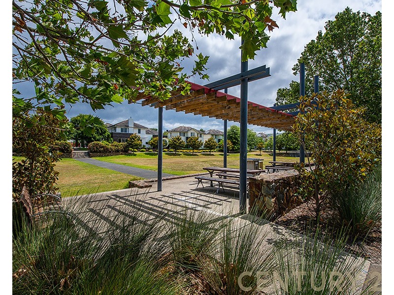 8 Augusta Square, Heatherton VIC 3202
