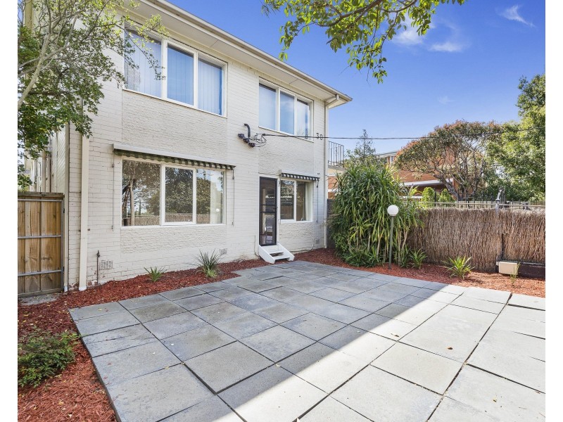1/30 Walsh Street, Ormond VIC 3204