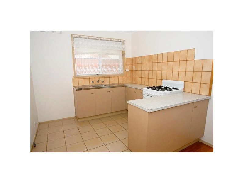 5 Glencannon Crescent, Clayton South VIC 3169