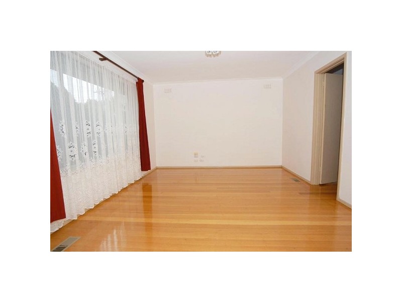 5 Glencannon Crescent, Clayton South VIC 3169