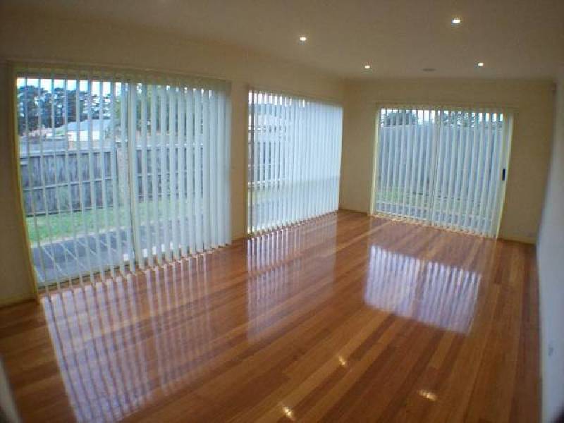 16 Berwick Cranbourne Road, Cranbourne VIC 3977
