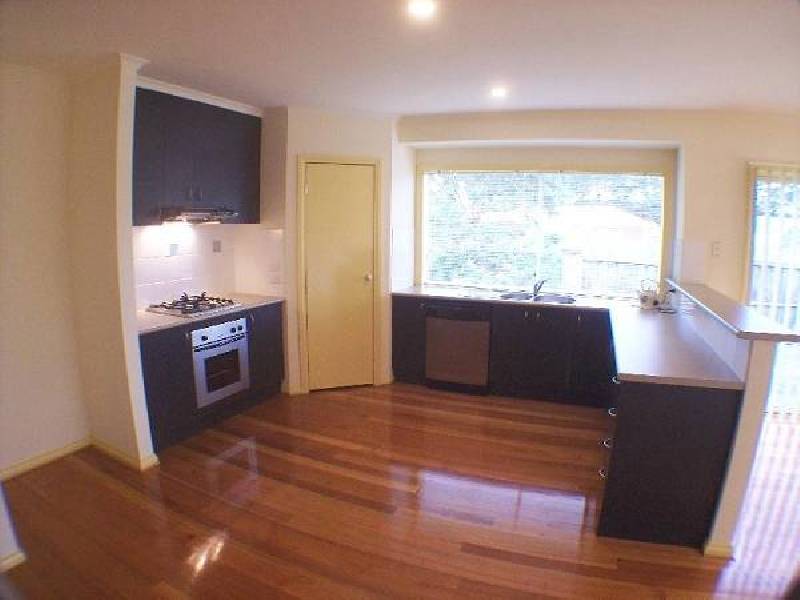 16 Berwick Cranbourne Road, Cranbourne VIC 3977