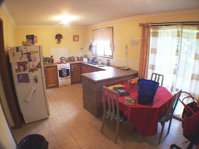 Adams Estate VIC 3984