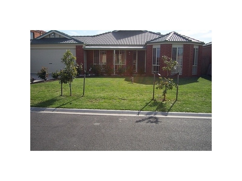 15 Blake Street, Berwick VIC 3806