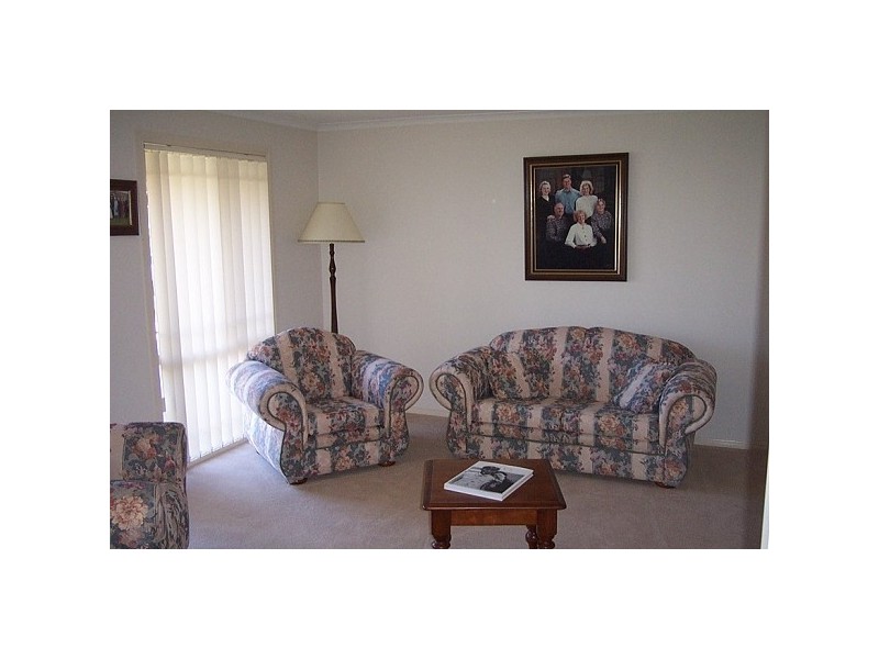 15 Blake Street, Berwick VIC 3806