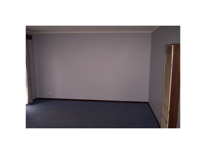 5 McMillan Court, Cranbourne North VIC 3977