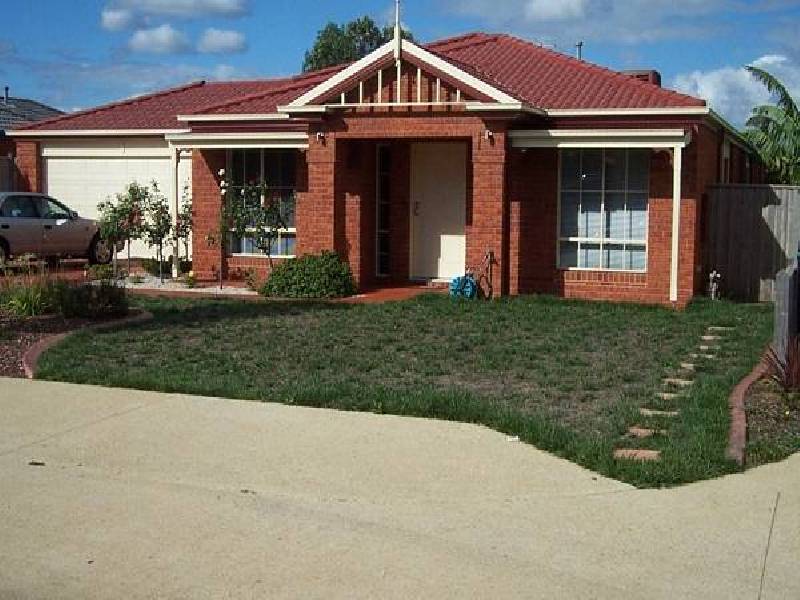 27 Napier Way, Narre Warren South VIC 3805