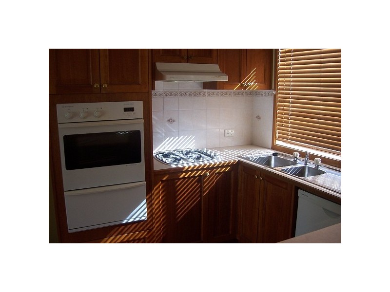 9 Swan Court, Narre Warren South VIC 3805