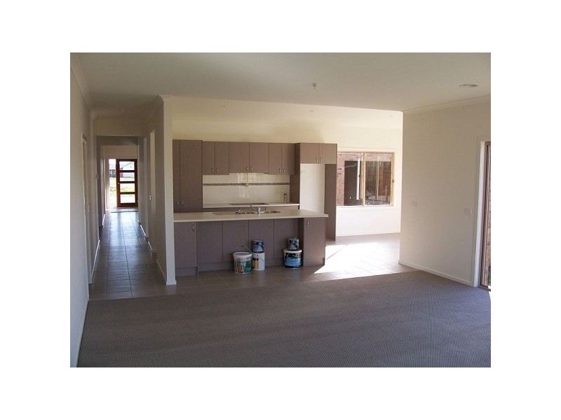 22 Rosslare Place, Cranbourne VIC 3977