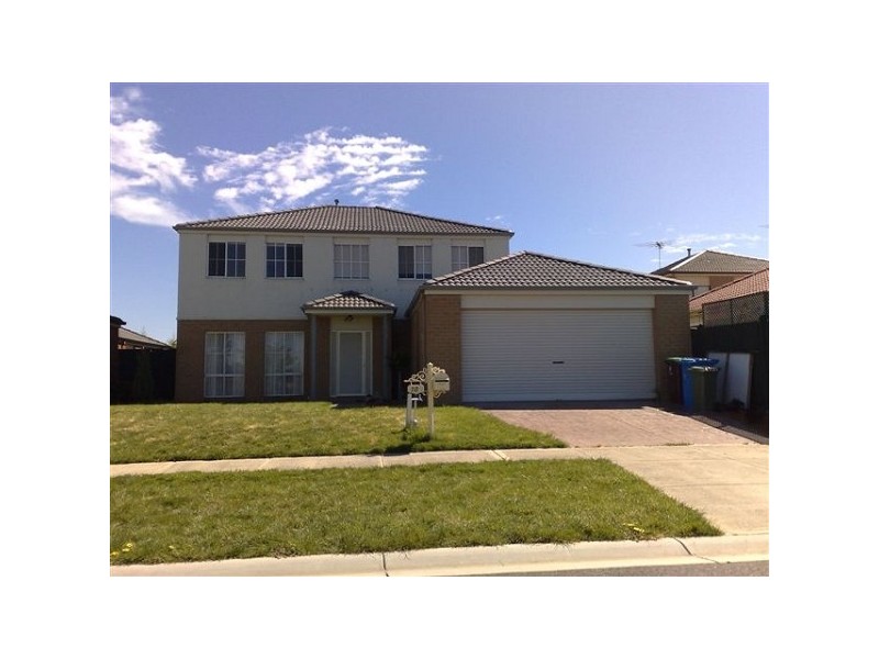 10 Kenton Walk, Narre Warren South VIC 3805