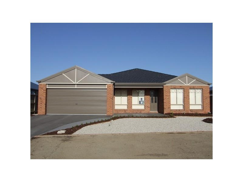 5 Faldo Place, Cranbourne North VIC 3977