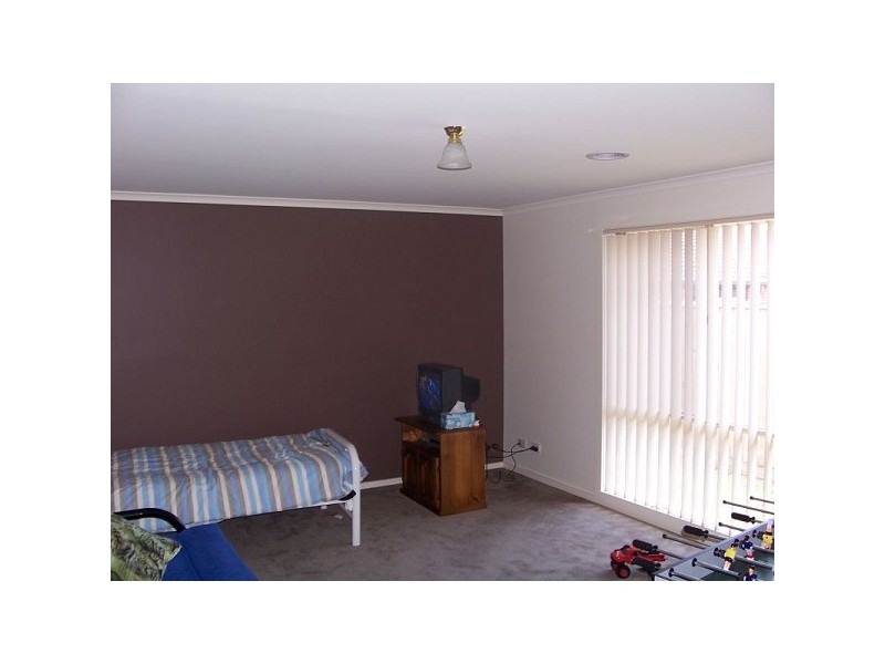 27 Majestic Boulevard, Cranbourne VIC 3977