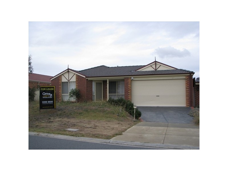 4 Jasa Crescent, Cranbourne West VIC 3977