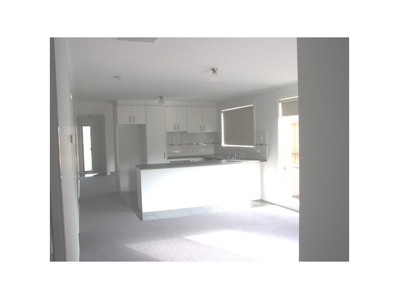 5 Pagoda Place, Cranbourne VIC 3977