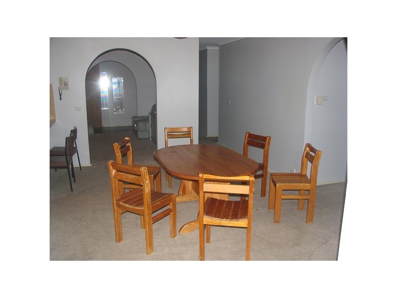 16 Arleon Crescent, Cranbourne VIC 3977