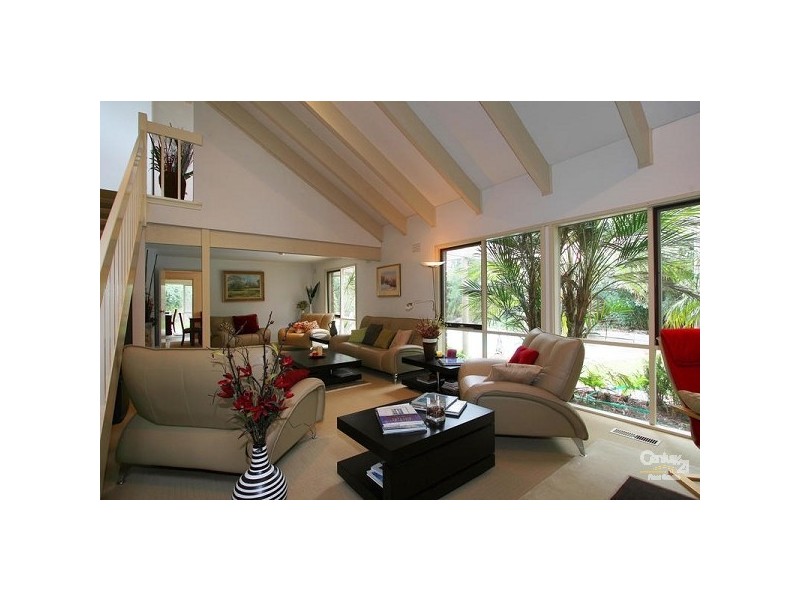 25 Greenwoods Close, Dingley Village VIC 3172