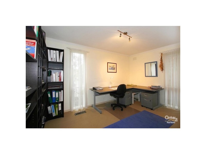 25 Greenwoods Close, Dingley Village VIC 3172