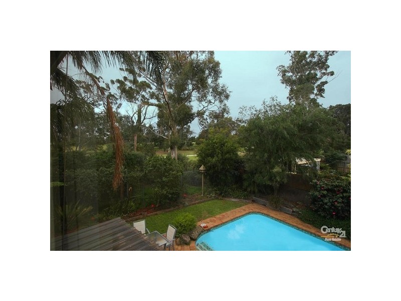 25 Greenwoods Close, Dingley Village VIC 3172