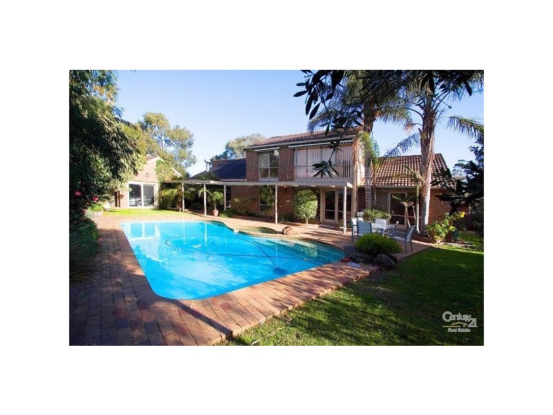 25 Greenwoods Close, Dingley Village VIC 3172