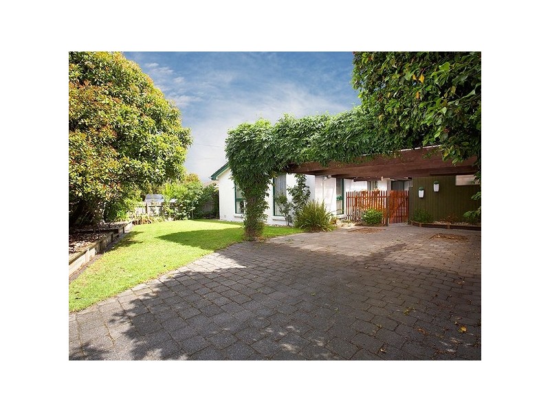 216 Spring Road, Dingley Village VIC 3172