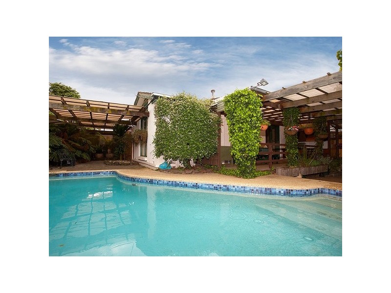 216 Spring Road, Dingley Village VIC 3172