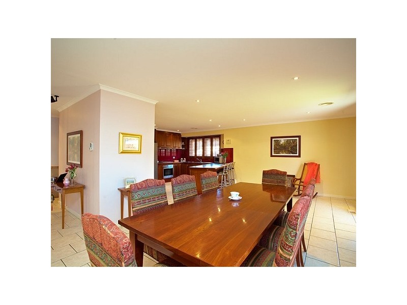 24 Toorak Drive, Dingley Village VIC 3172