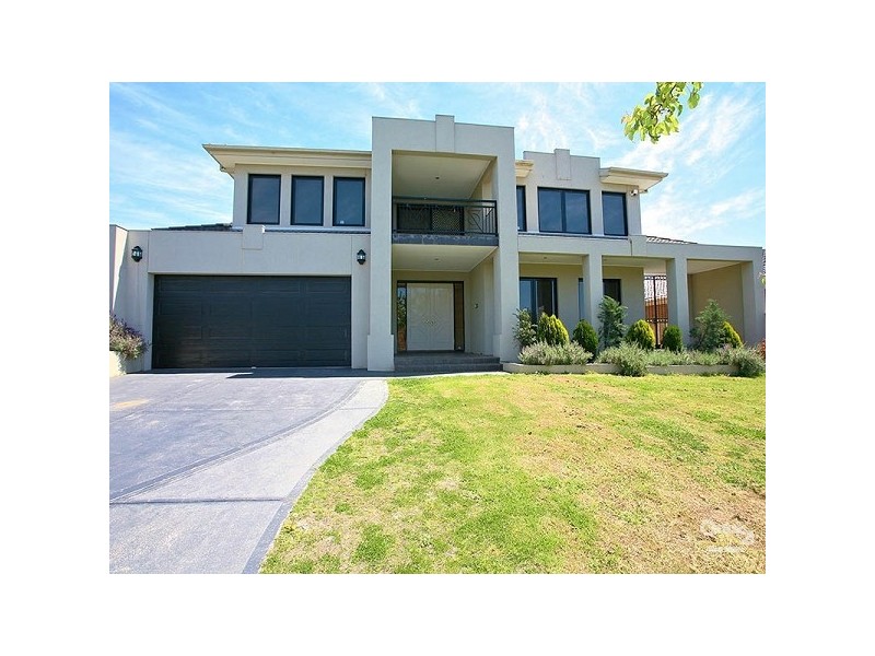 21 Aisha Crescent, Dingley Village VIC 3172
