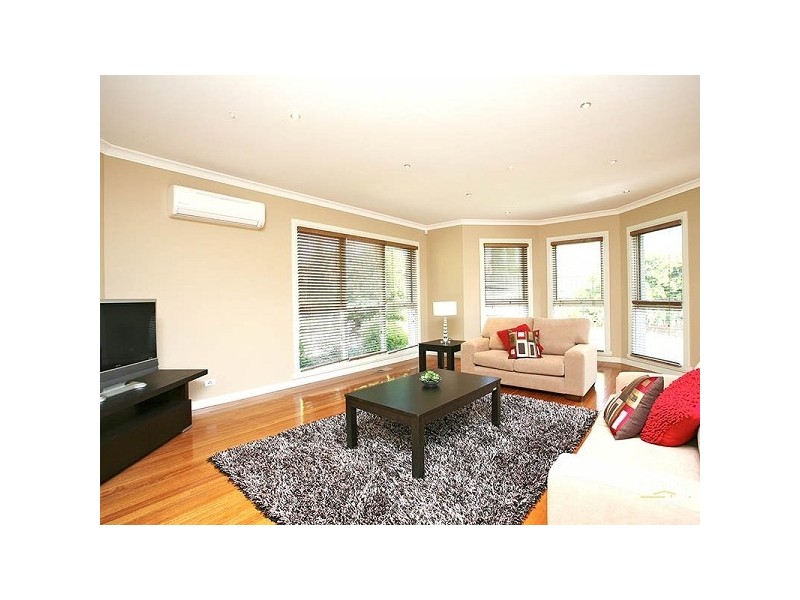 21 Aisha Crescent, Dingley Village VIC 3172