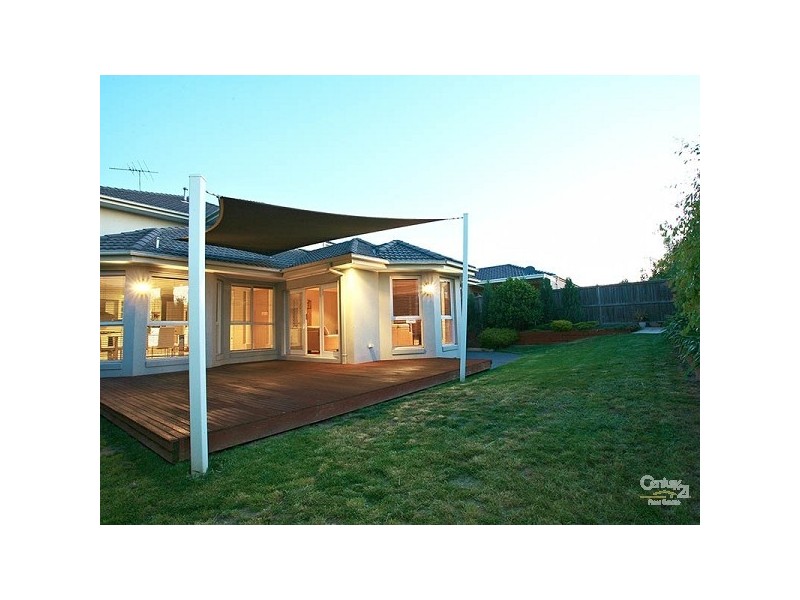 21 Aisha Crescent, Dingley Village VIC 3172