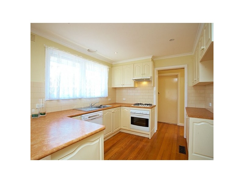 18 Pauline Avenue, Dingley Village VIC 3172