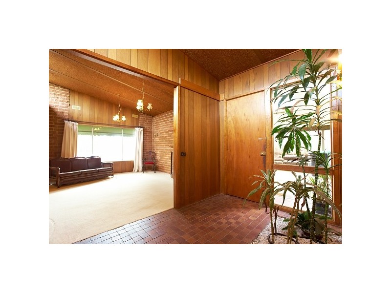 73 Howard Road, Dingley Village VIC 3172