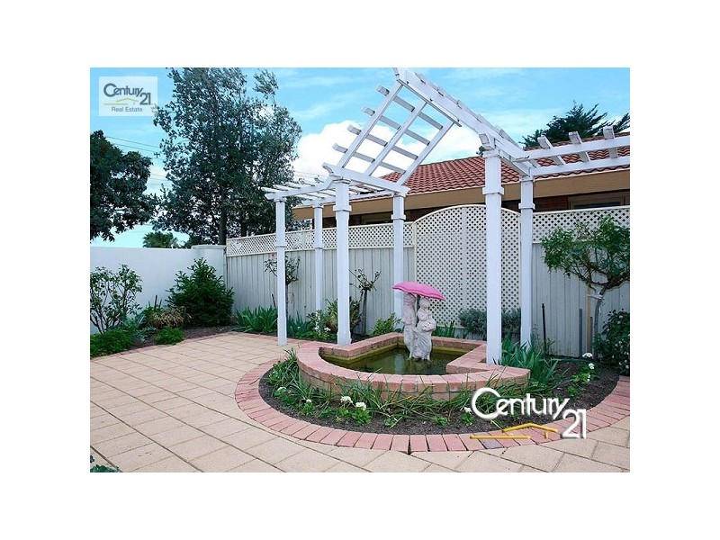 1/2 Fernhill Drive, Dingley Village VIC 3172