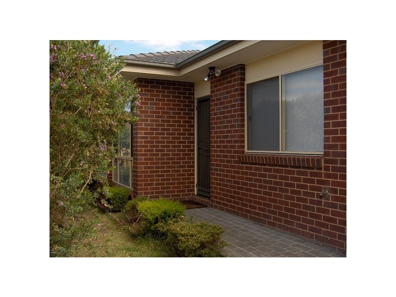 16 Shoal Court, Dingley Village VIC 3172