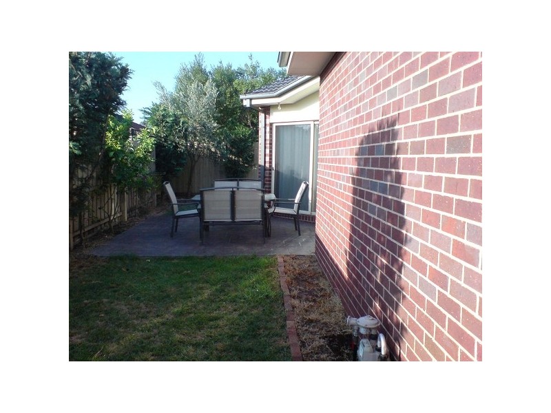 16 Shoal Court, Dingley Village VIC 3172